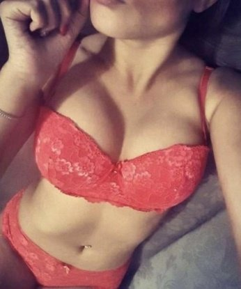 Нина, 23 года, 3 размер груди